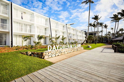 Daydream Island Resort - Sunshine Coast Tourism 1