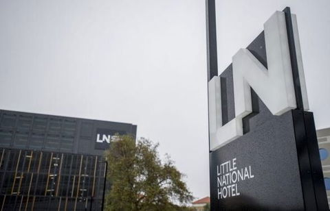 Little National Hotel - Sunshine Coast Tourism 1