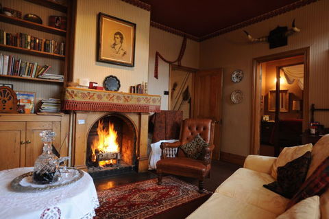 Alice's Cottages - Sunshine Coast Tourism 1