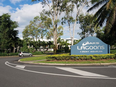 Silkari Lagoons Port Douglas - Holiday Sunshine Coast 0