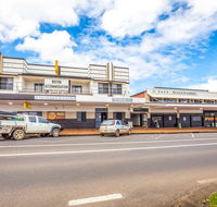 Atherton Hotel - Holiday Sunshine Coast