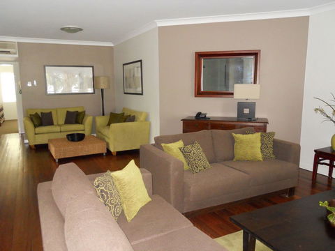 BeachView Apartments At Villa Paradiso - Holiday Sunshine Coast 2