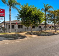 Econo lodge Moree Spa Motor Inn - Holiday Sunshine Coast