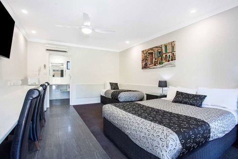 Comfort Inn May Park - Sunshine Coast Tourism 0