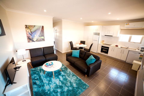 Exmouth Escape Resort - Holiday Sunshine Coast 1