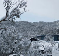 Attunga Alpine Lodge - Holiday Sunshine Coast