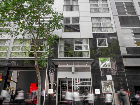 Mantra 100 Exhibition - Holiday Sunshine Coast 1