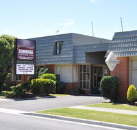Sunrise Motor Inn - Holiday Sunshine Coast
