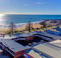Beachfront Voyager Motor Inn - Sunshine Coast Tourism