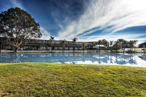 Rivers Inn Motel - Sunshine Coast Tourism 2