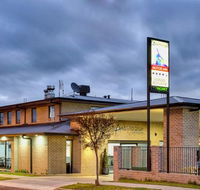 Aastro Dish Motor Inn - Holiday Sunshine Coast