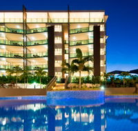 Akama Resort - Holiday Sunshine Coast