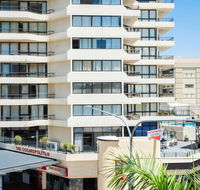 Breakfree Cosmopolitan Resort - Sunshine Coast Tourism