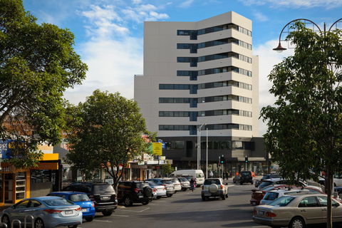 Apartments @ IKON Glen Waverley - Holiday Sunshine Coast 0