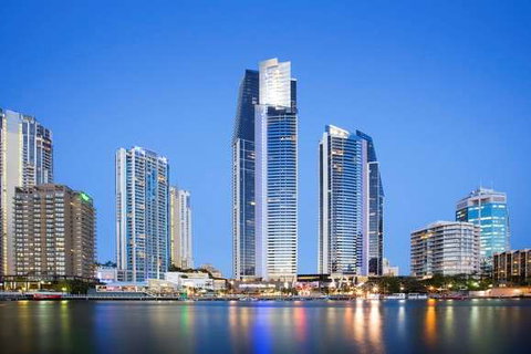 Mantra Circle on Cavill - Holiday Sunshine Coast 0