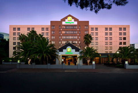 Holiday Inn Parramatta - Holiday Sunshine Coast 0