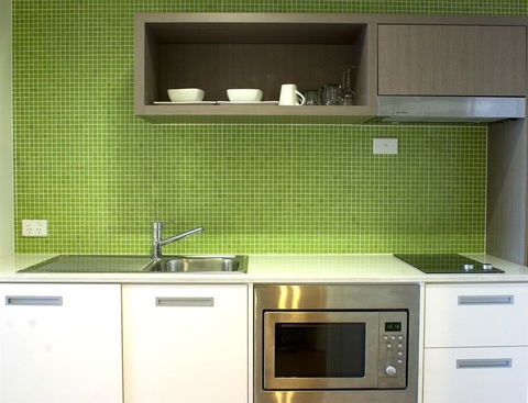 Abode Gungahlin - Holiday Sunshine Coast 2