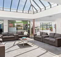 Ibis Styles Eagle Hawk Canberra Resort - Holiday Sunshine Coast