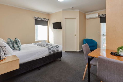 Elphin Villas - Holiday Sunshine Coast 2