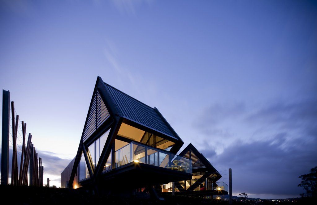 Apoinga ACT Sunshine Coast Tourism
