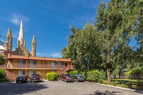 Best Western Cathedral Motor Inn - Holiday Sunshine Coast 0