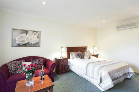 Best Western Crystal Inn - Holiday Sunshine Coast 0