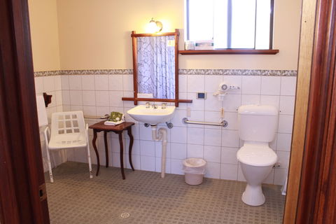 Margaret River Motel - Holiday Sunshine Coast 17