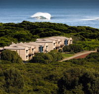Margarets Beach Resort - Holiday Sunshine Coast