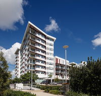 Central Holborn Apartments - Holiday Sunshine Coast