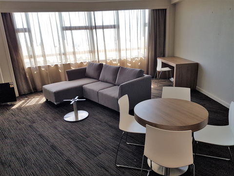 Hotel Grand Chancellor Townsville - Holiday Sunshine Coast 9