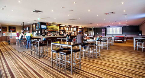Dalrymple Motel - Sunshine Coast Tourism 8