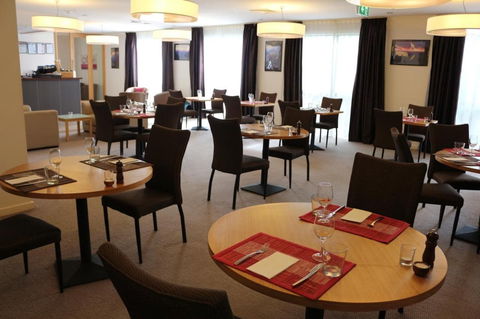 Bairnsdale International - Sunshine Coast Tourism 9