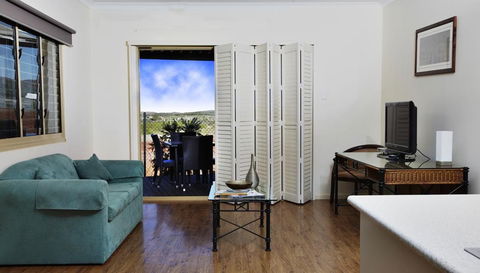 Kimberley Hotel - Sunshine Coast Tourism 5