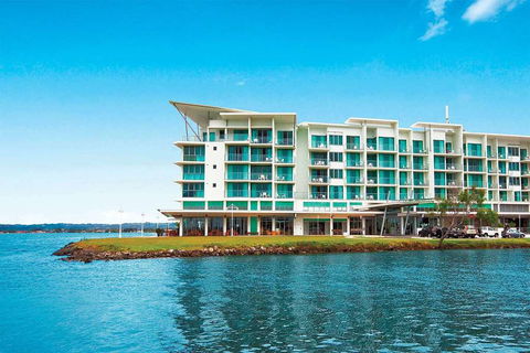 Ramada Hotel & Suites Ballina - Holiday Sunshine Coast 3
