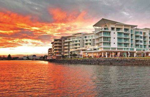 Ramada Hotel & Suites Ballina - Holiday Sunshine Coast 4