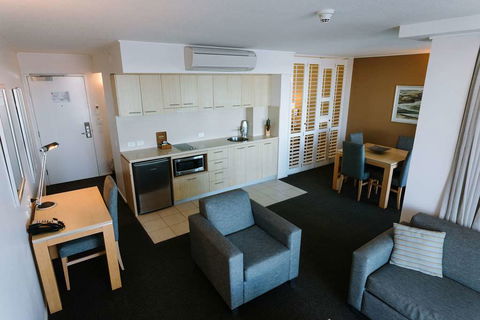 Ramada Hotel & Suites Ballina - Holiday Sunshine Coast 8