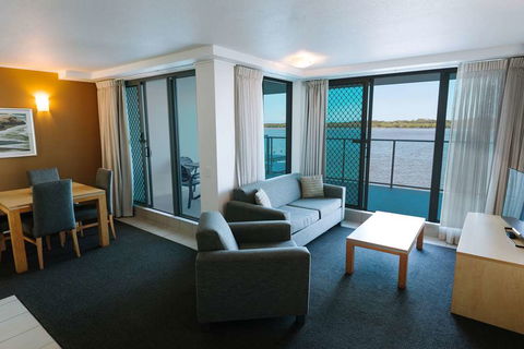 Ramada Hotel & Suites Ballina - Holiday Sunshine Coast 9