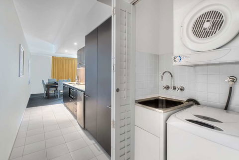 Ramada Hotel & Suites Ballina - Holiday Sunshine Coast 17