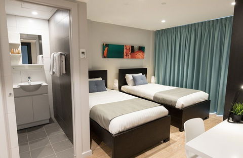 Studio 8 Residences (Adults Only) - Sunshine Coast Tourism 4