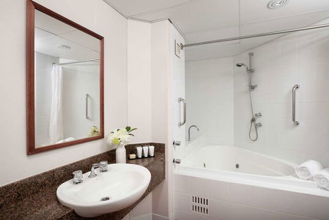 Rydges Bankstown - Sunshine Coast Tourism 14