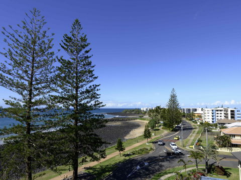 Grand Mercure Apartments Bargara - Sunshine Coast Tourism 11