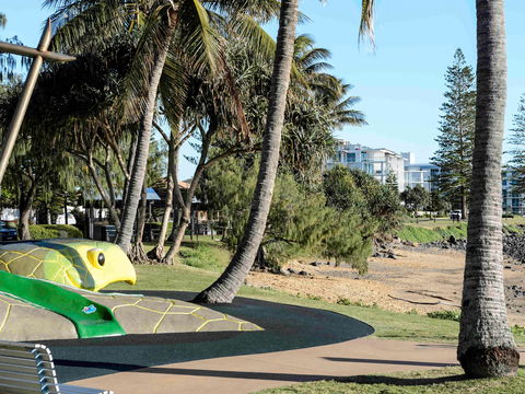 Grand Mercure Apartments Bargara - Sunshine Coast Tourism 12