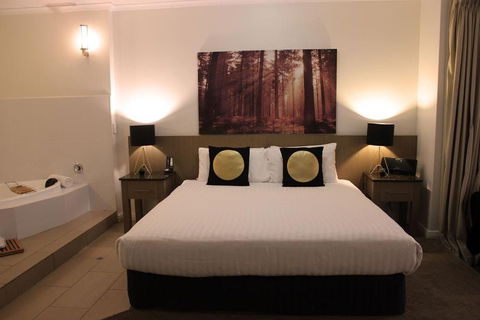 Swan Hill Resort - Sunshine Coast Tourism 6