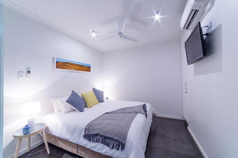 Onslow Beach Resort - Sunshine Coast Tourism 10