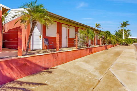 Econo Lodge Karratha - Holiday Sunshine Coast 5