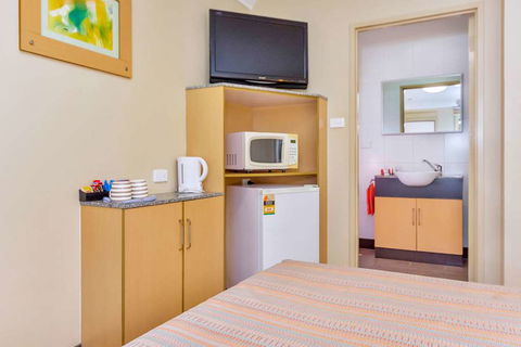 Econo Lodge Karratha - Holiday Sunshine Coast 11
