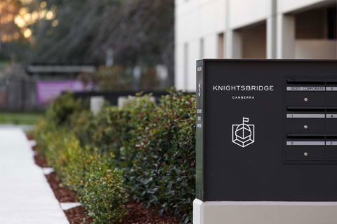 Knightsbridge Canberra - Holiday Sunshine Coast 3