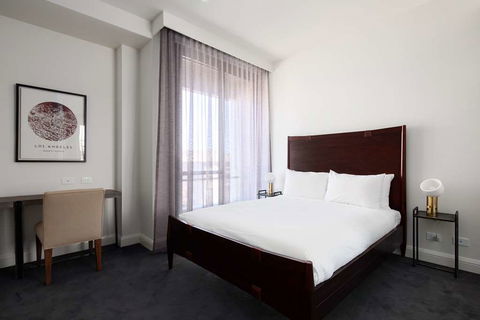 Knightsbridge Canberra - Holiday Sunshine Coast 7