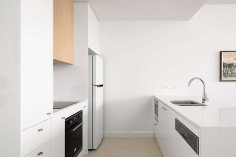 Knightsbridge Canberra - Holiday Sunshine Coast 11