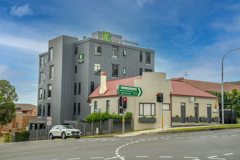 Holiday Inn Stes Parramatta Mar - Sunshine Coast Tourism 0
